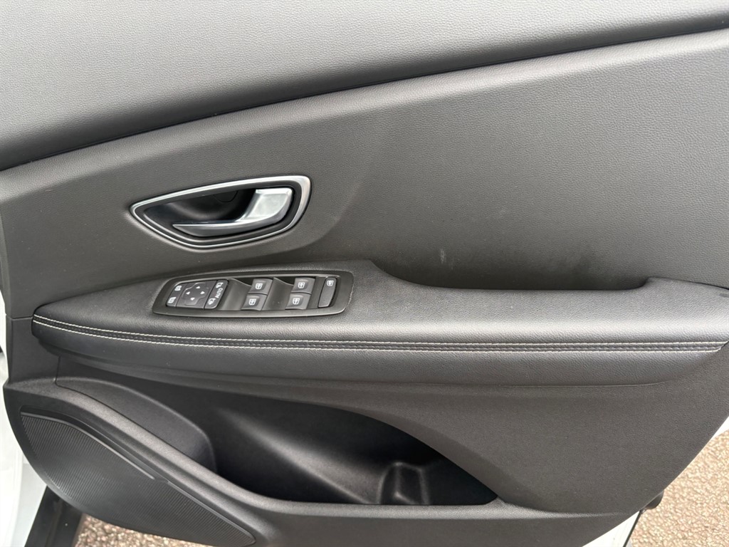 Used Renault Scenic 2019 for sale - 77540139: Photo 23