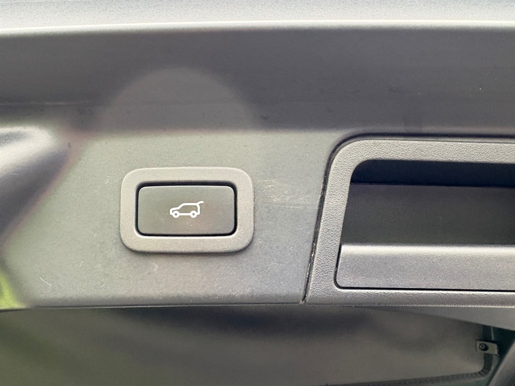 Used Land Rover Range Rover Velar 2018 for sale - 77063538: Photo 14