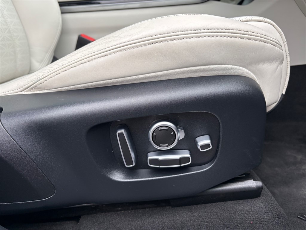 Used Land Rover Range Rover Velar 2018 for sale - 77063538: Photo 19