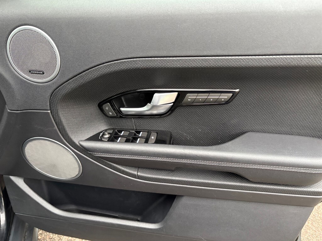 Used Land Rover Range Rover Evoque 2015 for sale - 75930309: Photo 22