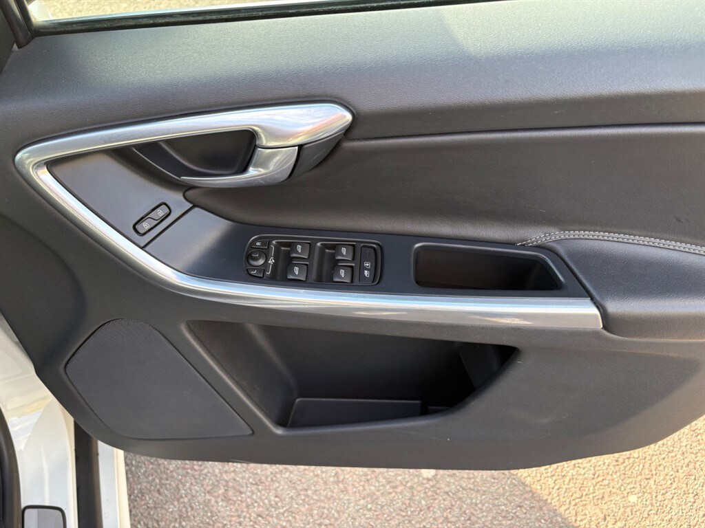 Used Volvo XC60 2014 for sale - 77552616: Photo 20