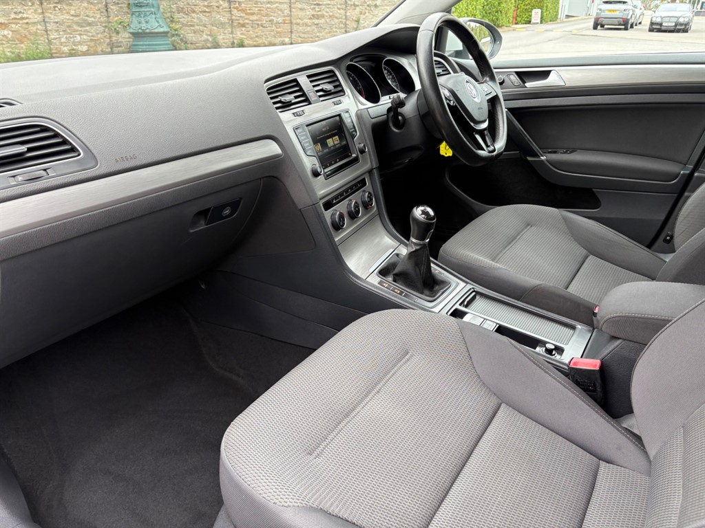 Used Volkswagen Golf 2016 for sale - 75748400: Photo 20