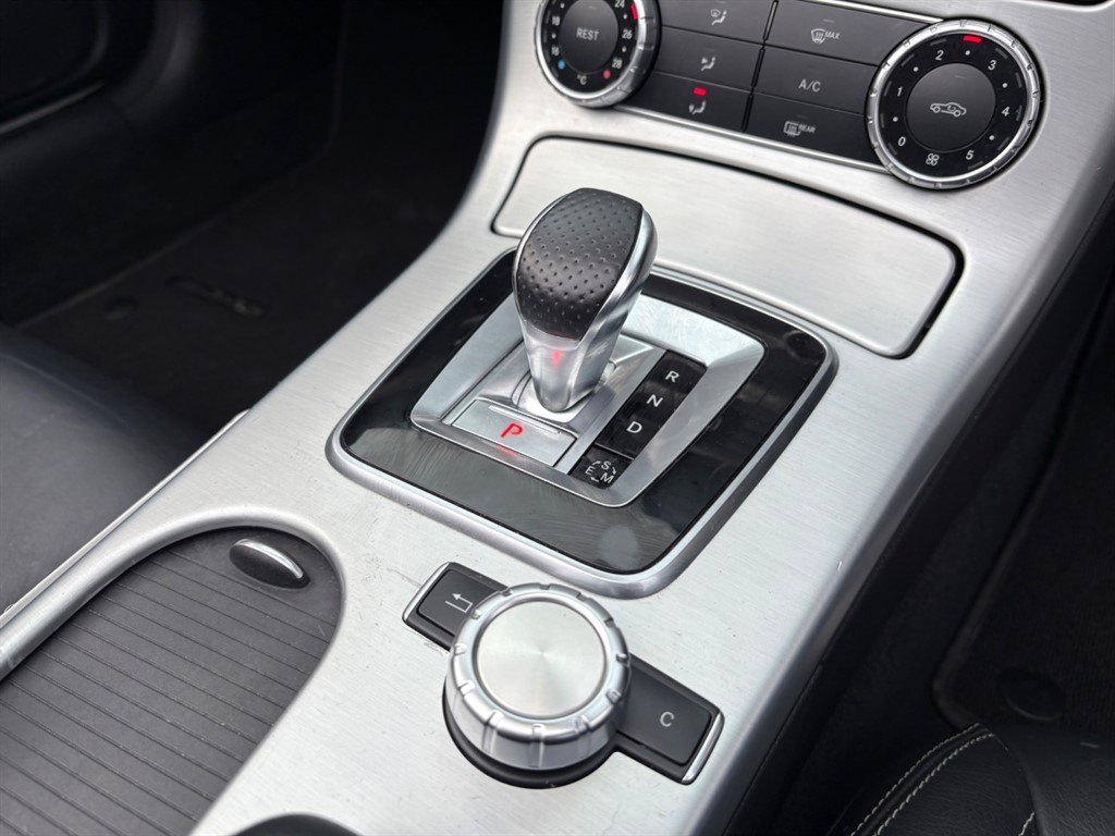 Used Mercedes-Benz SLK 2015 for sale - 76568179: Photo 15