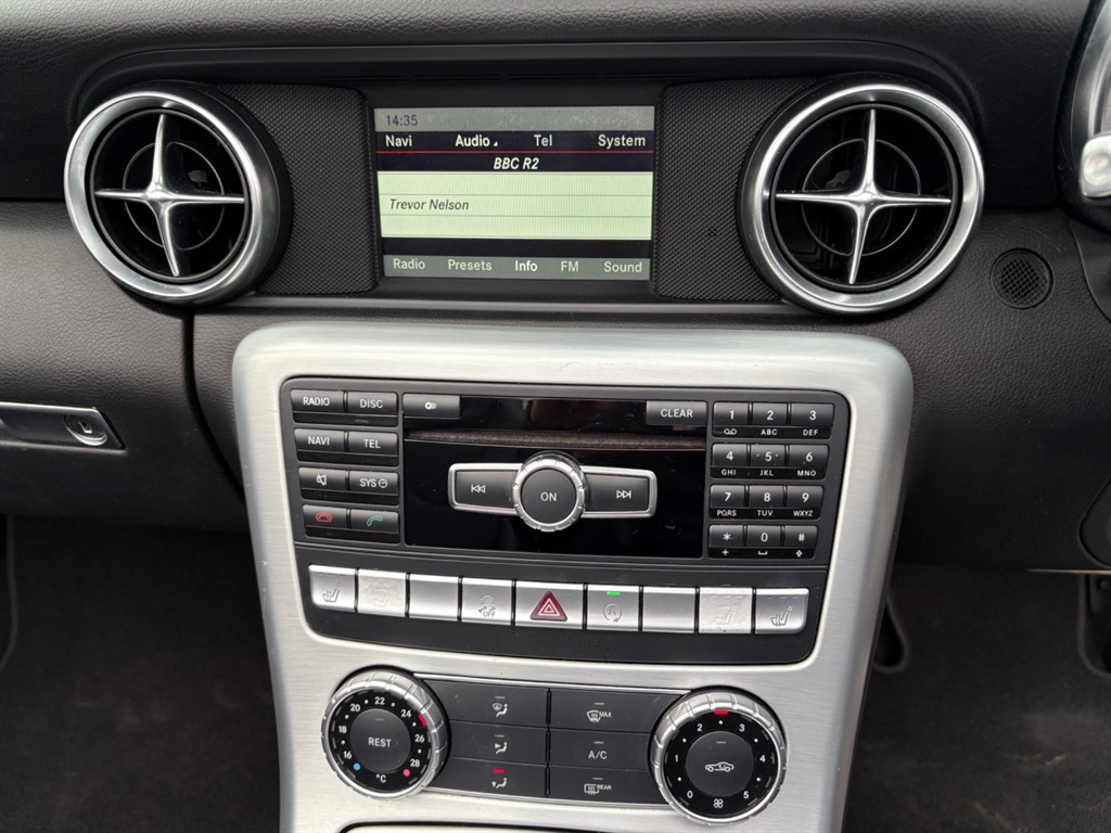 Used Mercedes-Benz SLK 2015 for sale - 76568179: Photo 16