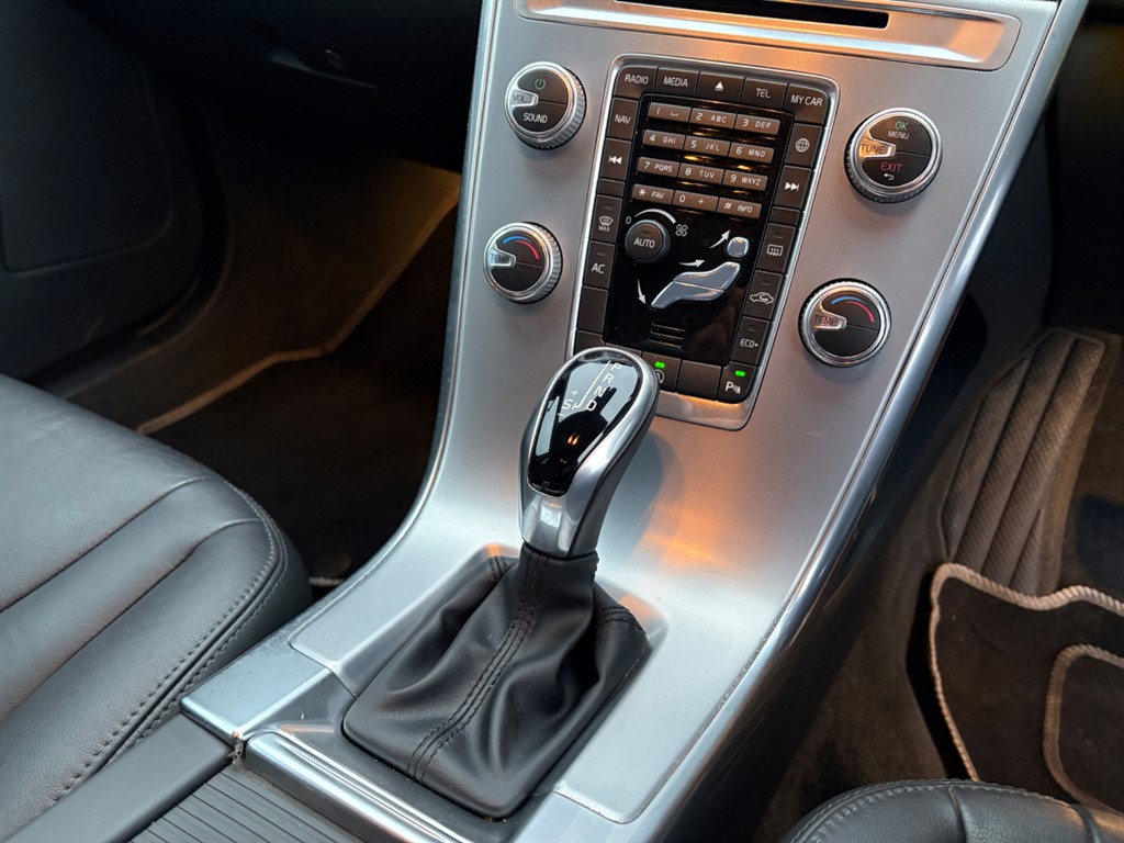 Used Volvo XC60 2017 for sale - 76684494: Photo 20