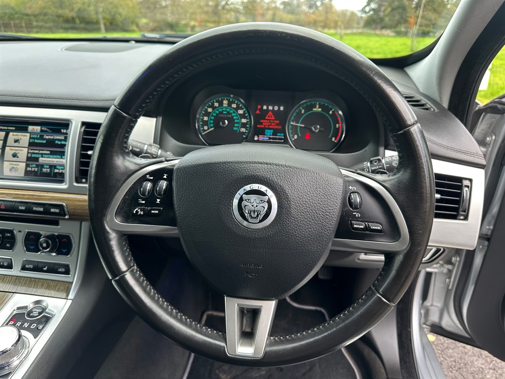 Used Jaguar XF 2013 for sale - 76351103: Photo 14