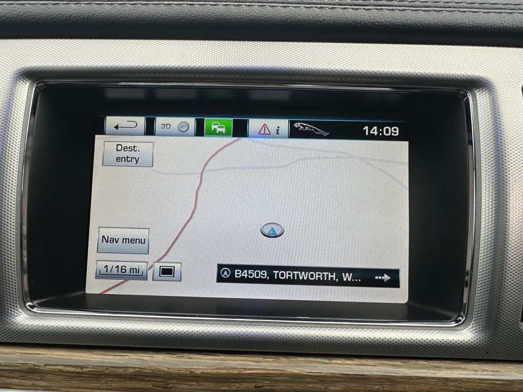 Used Jaguar XF 2013 for sale - 76351103: Photo 18