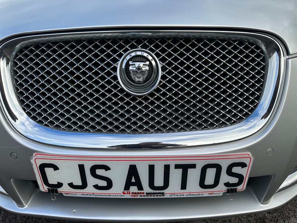 Used Jaguar XF 2013 for sale - 76351103: Photo 5