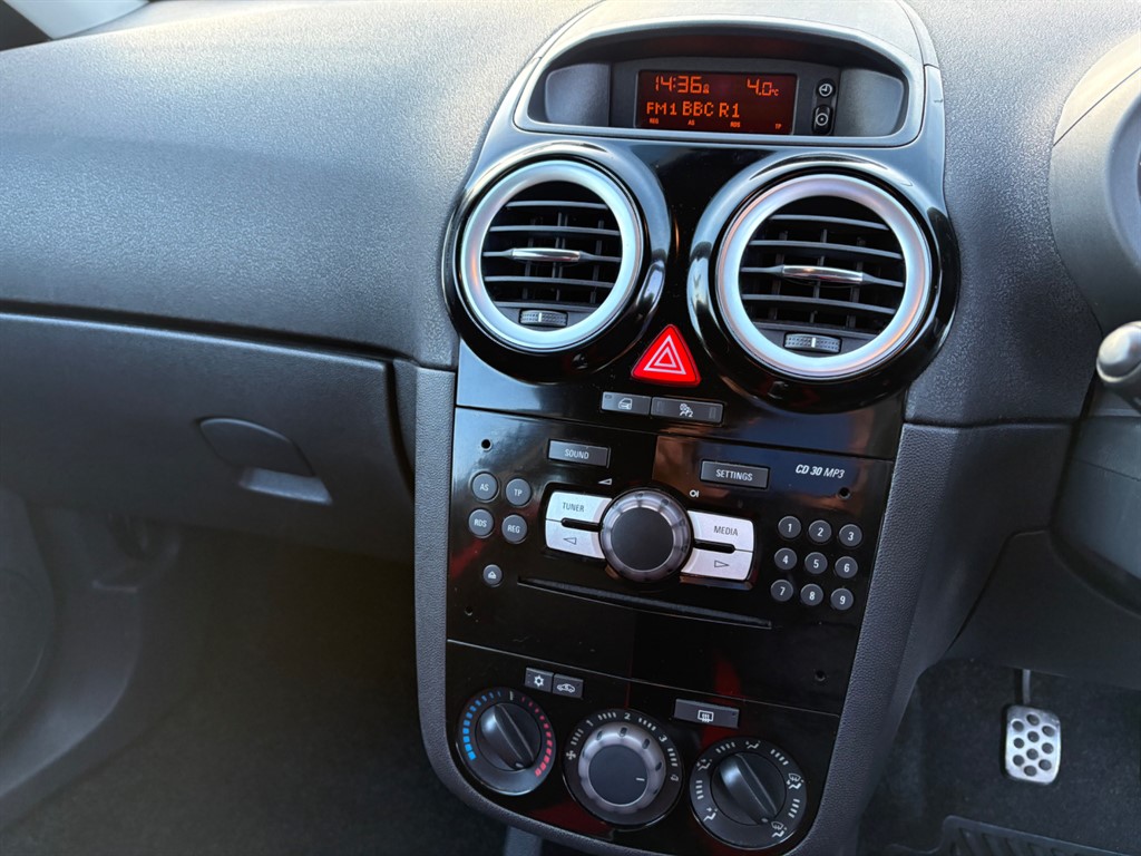 Used Vauxhall Corsa 2014 for sale - 76532374: Photo 15