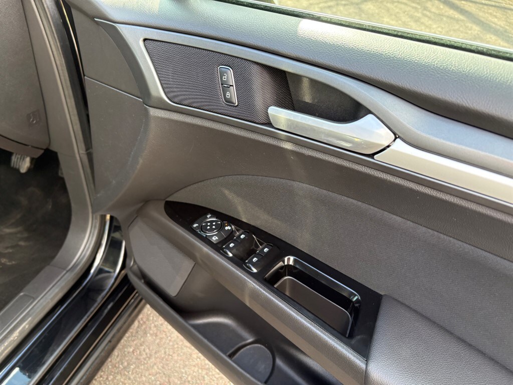 Used Ford Mondeo 2015 for sale - 77248291: Photo 22