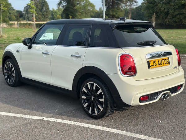 Used MINI Cooper 2019 for sale - 75570285: Photo 11