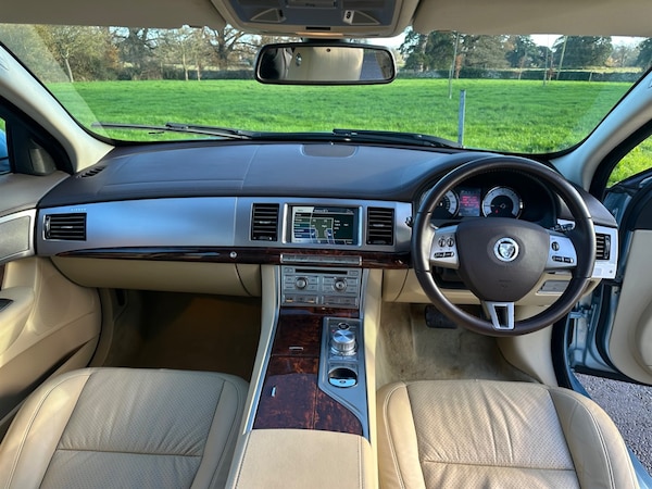 Used Jaguar XF 2011 for sale - 75570562: Photo 14