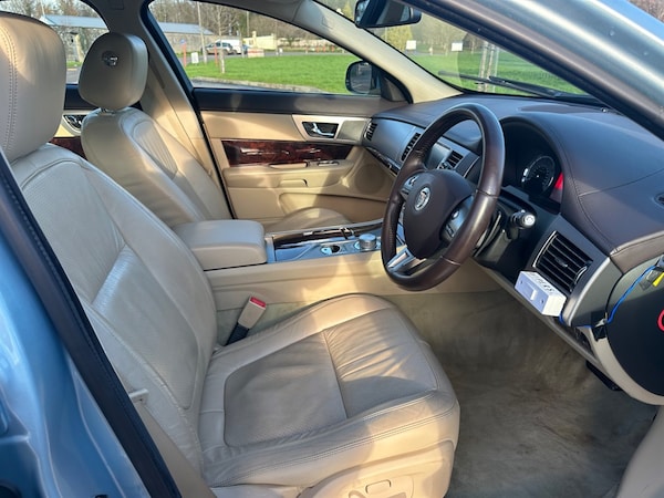 Used Jaguar XF 2011 for sale - 75570562: Photo 15