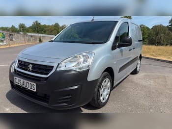 Used Peugeot Partner 2018 for sale - 79771581: Photo