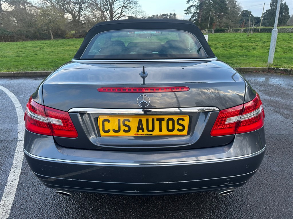 Used Mercedes-Benz E Class 2011 for sale - 76948710: Photo 11