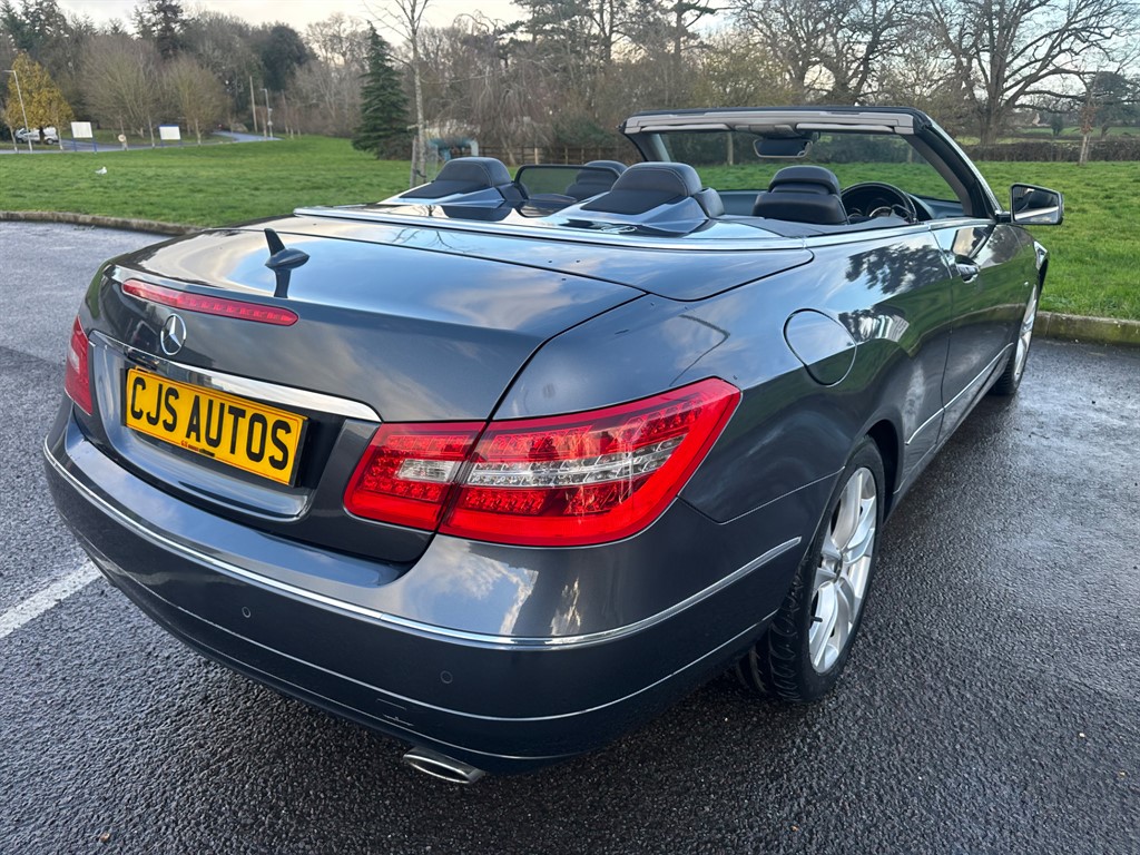 Used Mercedes-Benz E Class 2011 for sale - 76948710: Photo 9