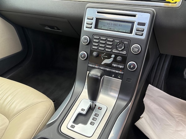 Used Volvo V70 2011 for sale - 75570812: Photo 15