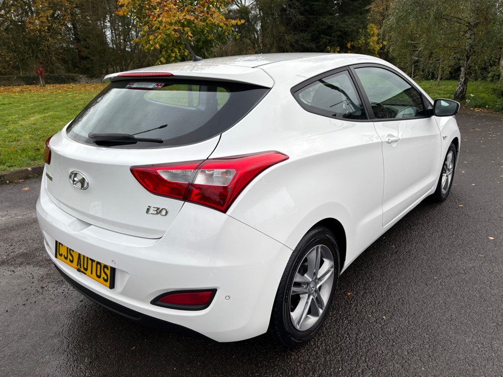 Used Hyundai i30 2013 for sale - 76351129: Photo 13