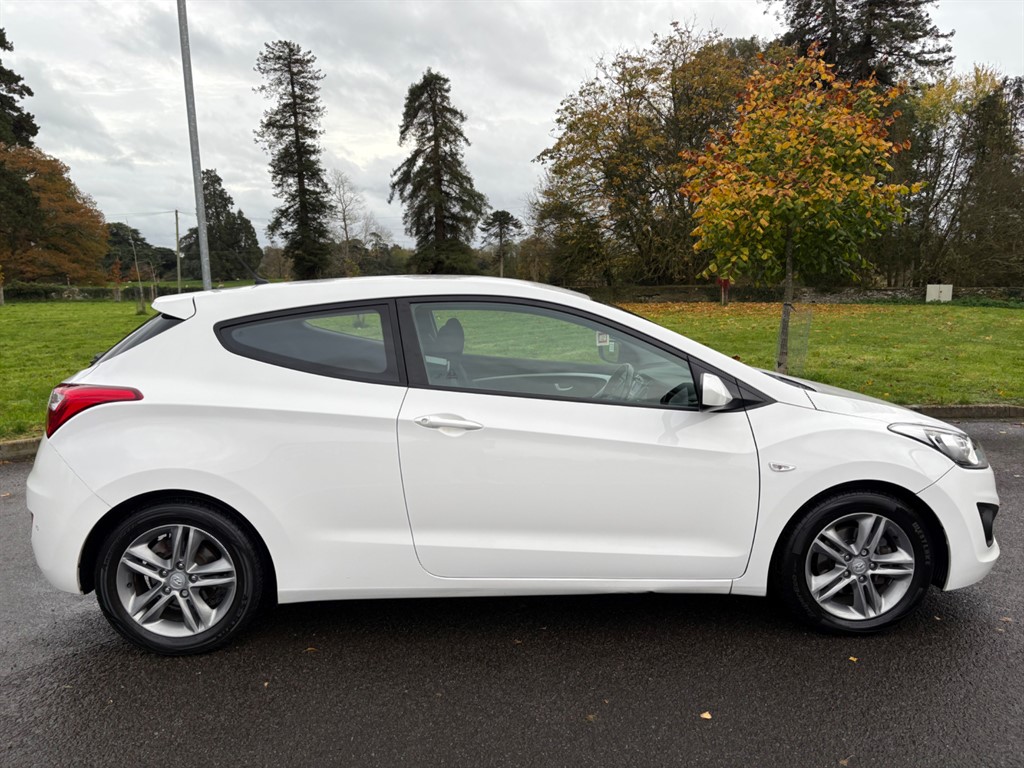 Used Hyundai i30 2013 for sale - 76351129: Photo 14