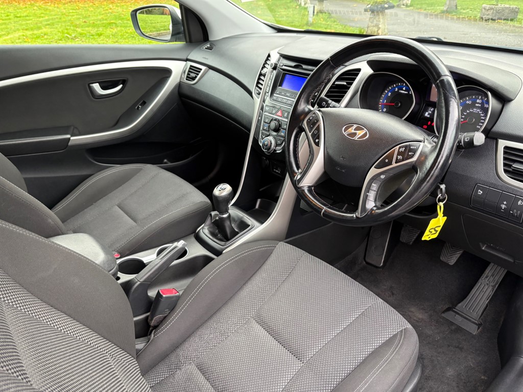 Used Hyundai i30 2013 for sale - 76351129: Photo 16