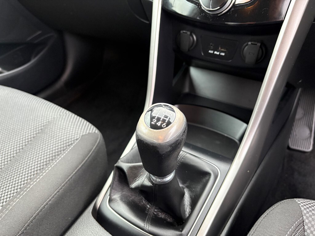 Used Hyundai i30 2013 for sale - 76351129: Photo 20