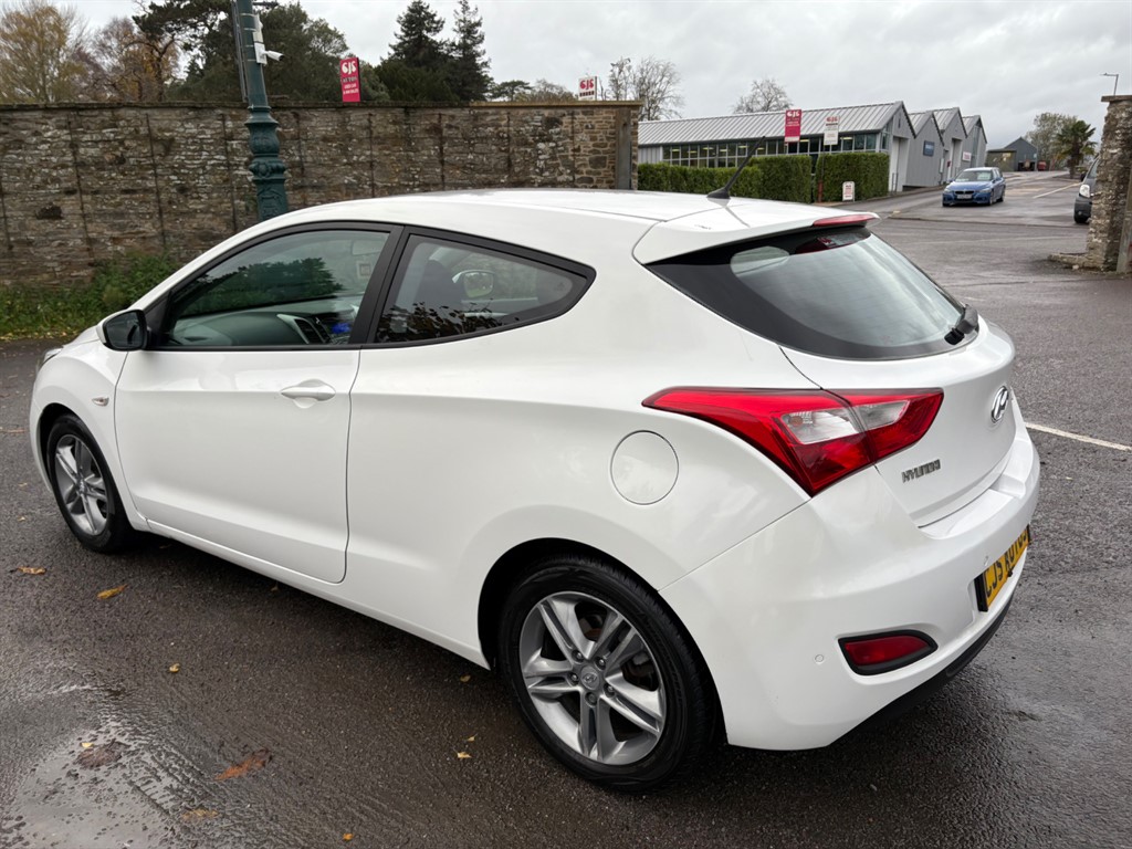 Used Hyundai i30 2013 for sale - 76351129: Photo 9