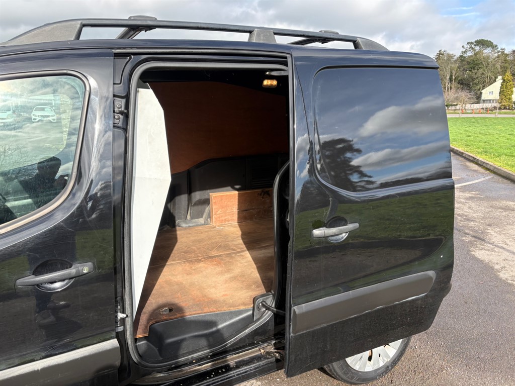 Used Citroen Berlingo 2017 for sale - 77312537: Photo 8