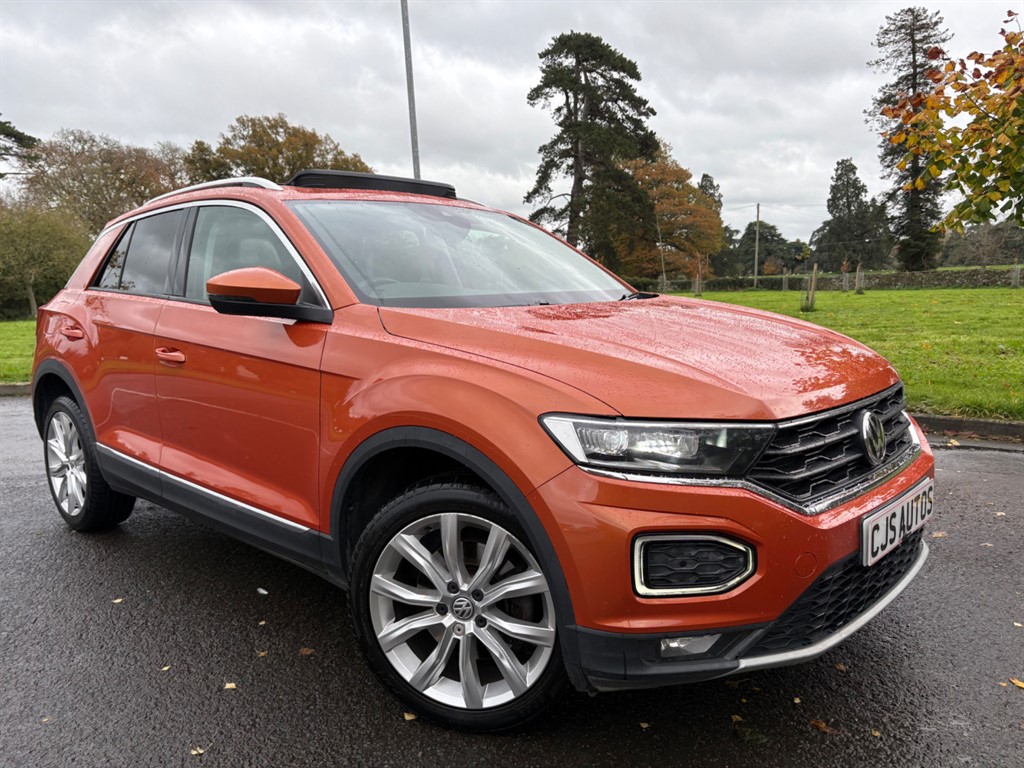Used Volkswagen T-Roc 2018 for sale - 76229497: Photo 1