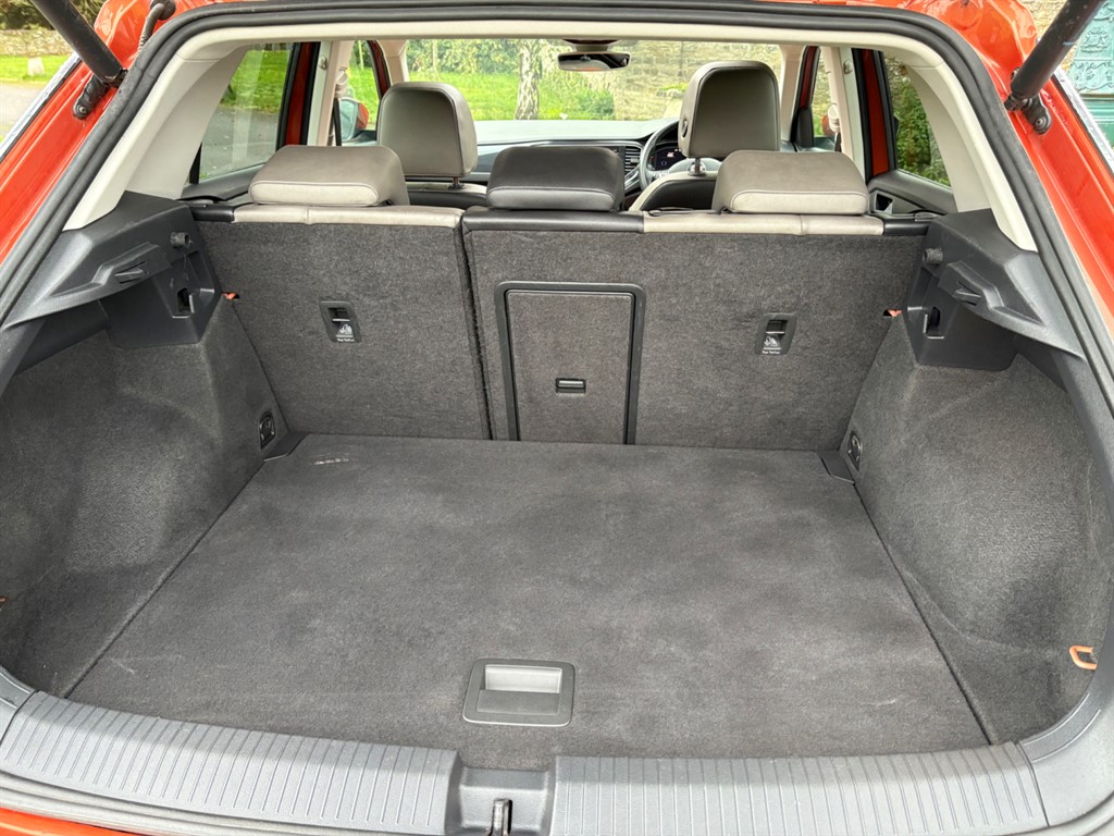 Used Volkswagen T-Roc 2018 for sale - 76229497: Photo 10