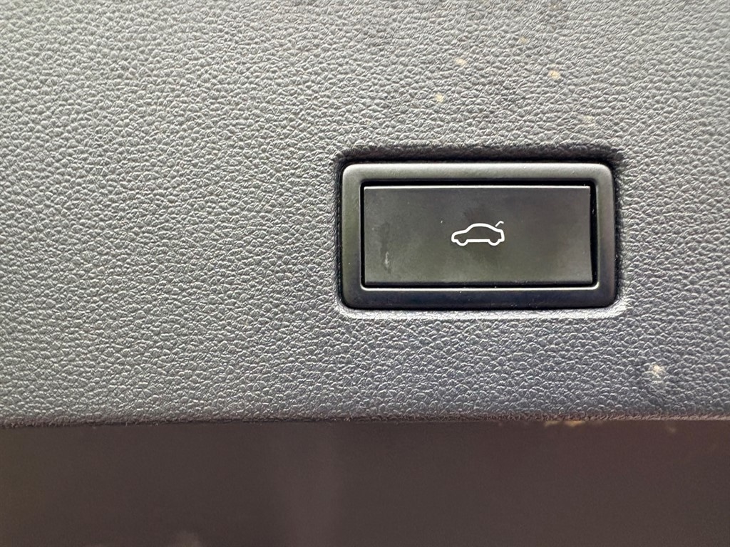 Used Volkswagen T-Roc 2018 for sale - 76229497: Photo 11