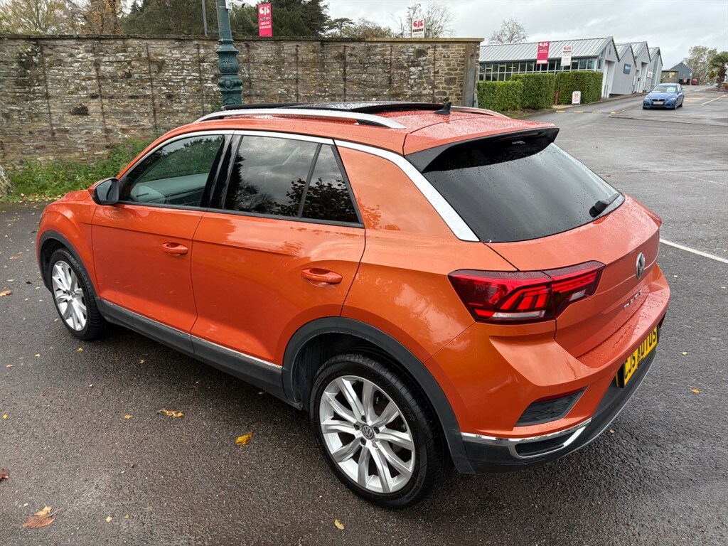 Used Volkswagen T-Roc 2018 for sale - 76229497: Photo 8