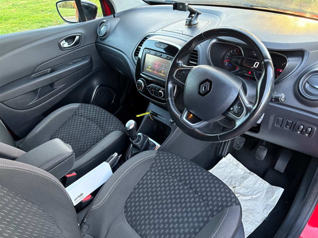 Used Renault Captur 2018 for sale - 76034080: Photo 15