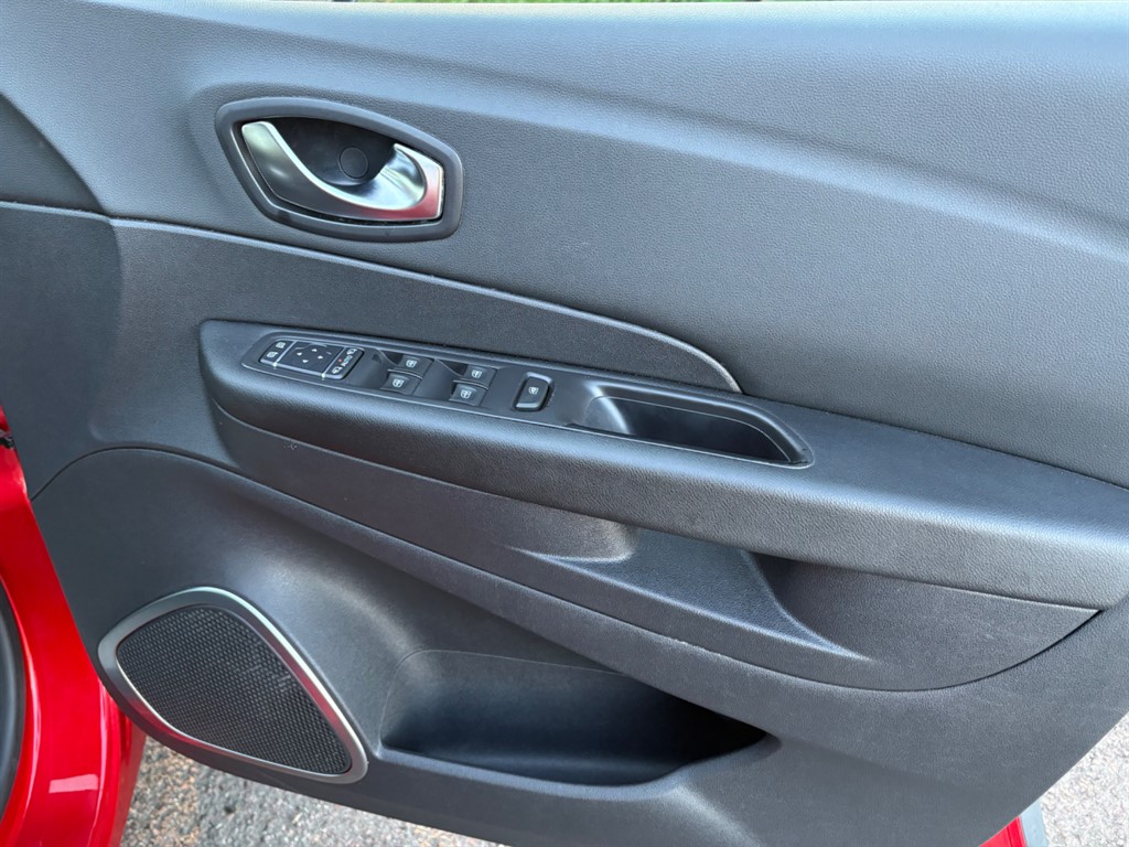 Used Renault Captur 2018 for sale - 76034080: Photo 20