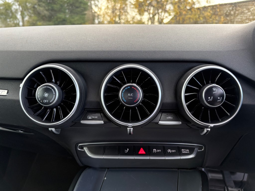 Used Audi TT 2015 for sale - 76603090: Photo 18