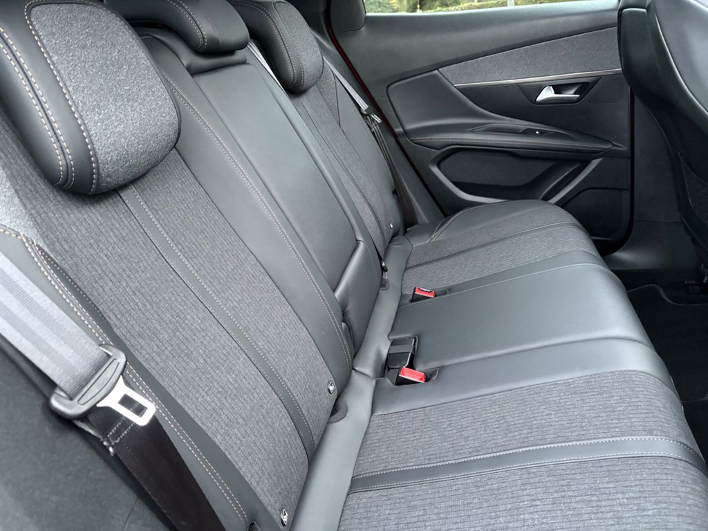 Used Peugeot 3008 2019 for sale - 76984371: Photo 17