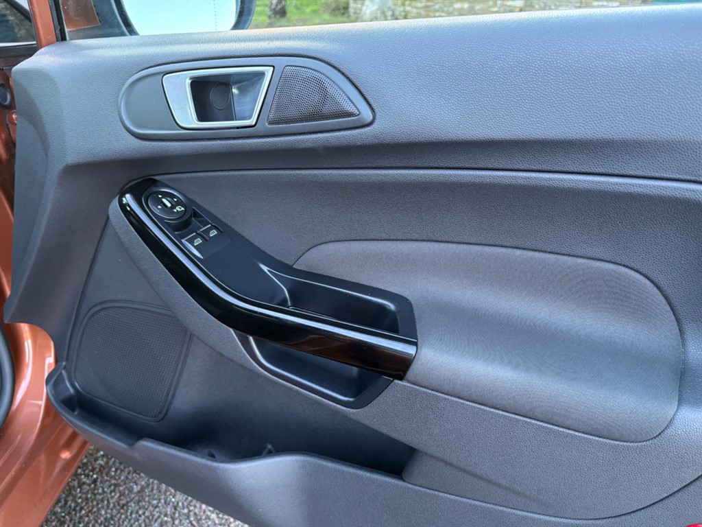 Used Ford Fiesta 2014 for sale - 76861968: Photo 19
