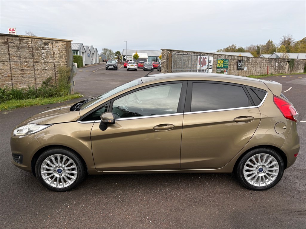 Used Ford Fiesta 2014 for sale - 76415436: Photo 8