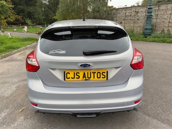 Used Ford Focus 2014 for sale - 76244685: Photo
