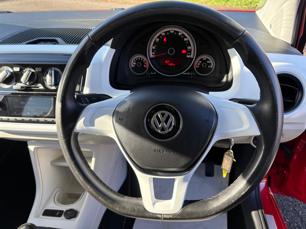 Used Volkswagen up! 2016 for sale - 76494167: Photo 17