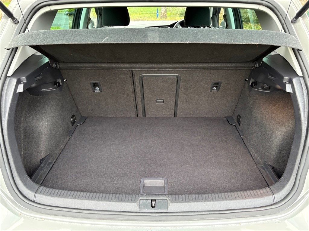 Used Volkswagen Golf 2018 for sale - 77111860: Photo 10