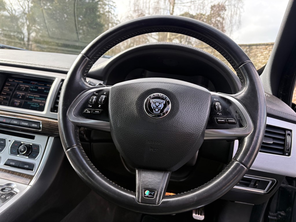 Used Jaguar XF 2015 for sale - 77248294: Photo 15