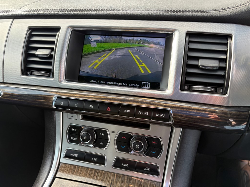 Used Jaguar XF 2015 for sale - 77248294: Photo 17