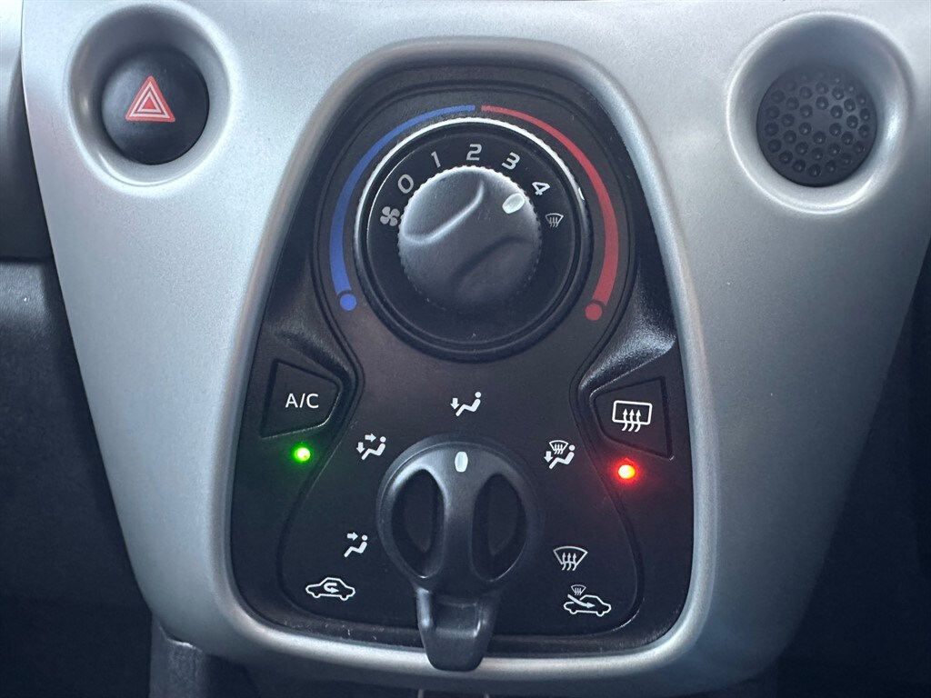 Used Peugeot 108 2014 for sale - 76244667: Photo 21