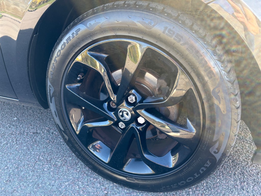 Used Vauxhall Corsa 2016 for sale - 77071226: Photo 9