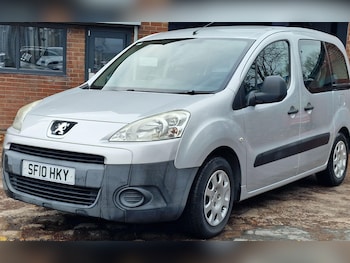 Used Peugeot Partner Tepee 2010 for sale - 77016014: Photo