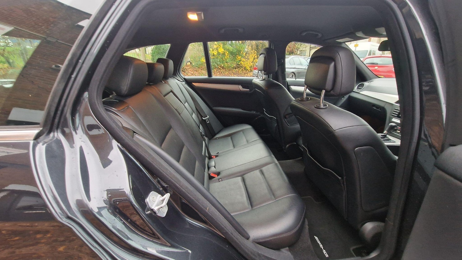 Used Mercedes-Benz C Class 2012 for sale - 76432648: Photo 11