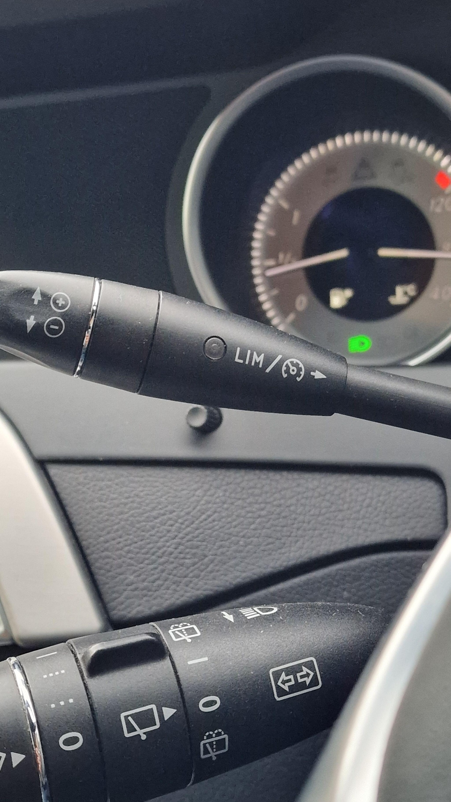 Used Mercedes-Benz C Class 2012 for sale - 76432648: Photo 13