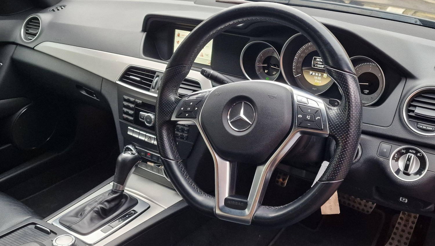 Used Mercedes-Benz C Class 2012 for sale - 76432648: Photo 22