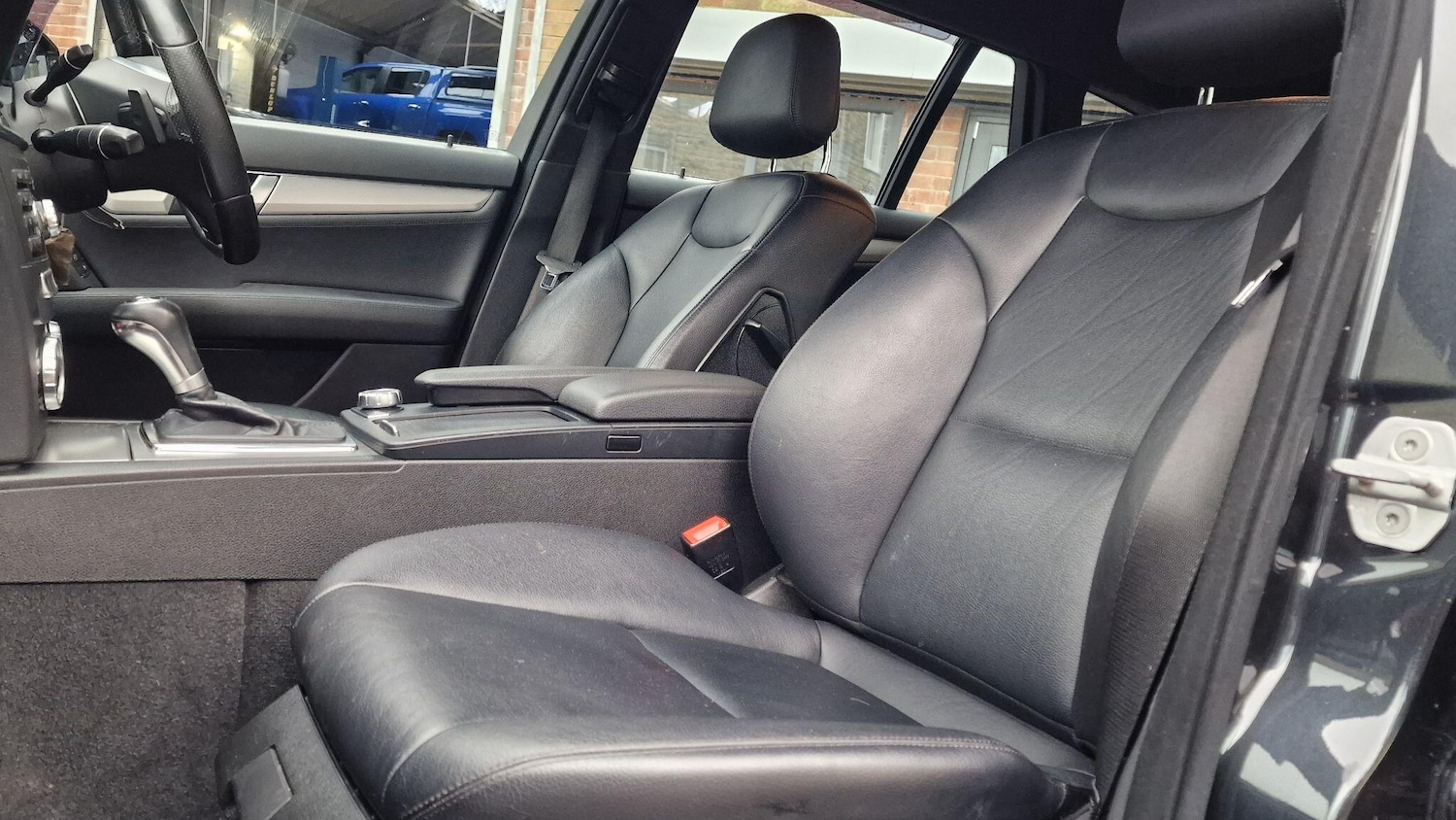 Used Mercedes-Benz C Class 2012 for sale - 76432648: Photo 24