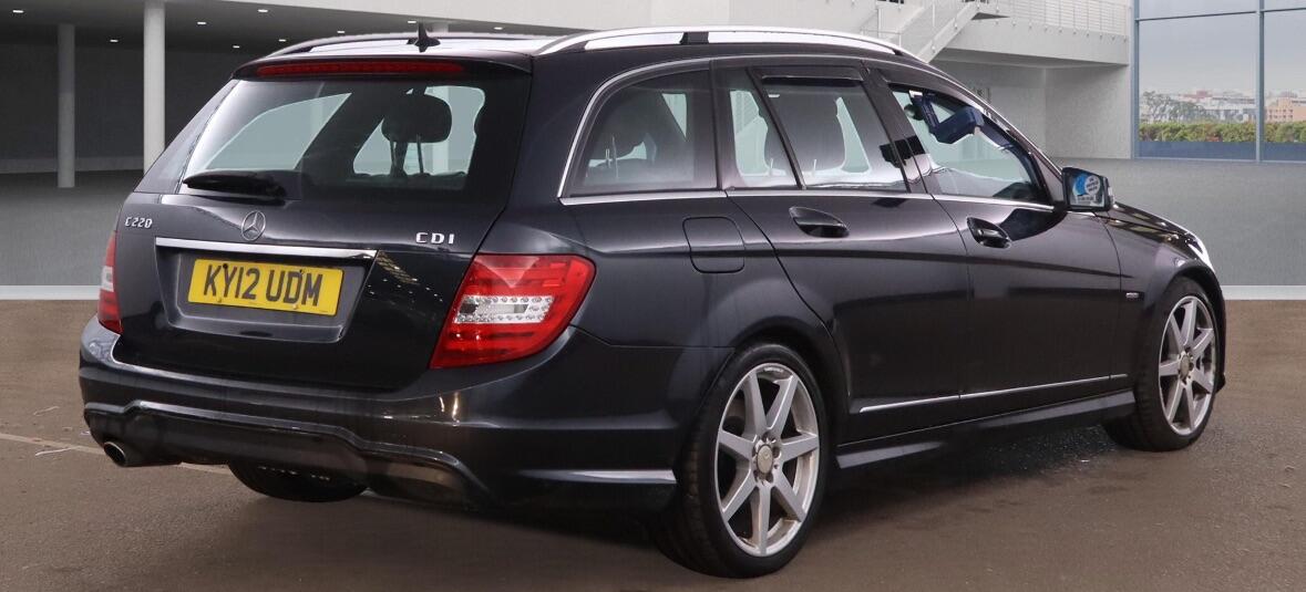 Used Mercedes-Benz C Class 2012 for sale - 76432648: Photo 3